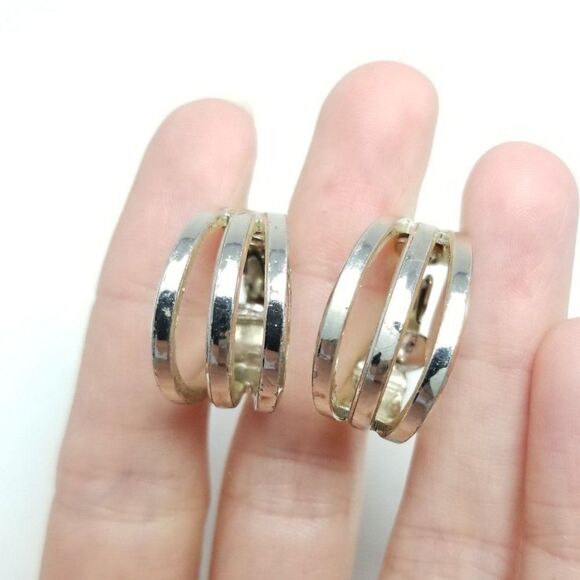 Vintage Silver Tone Hoop Earrings, Striped Openwork Design, Retro Estate - Picture 1 of 6